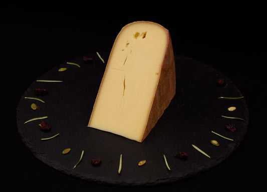 Raclette fumée, fromage à raclette mi-dur de Haute-Savoie