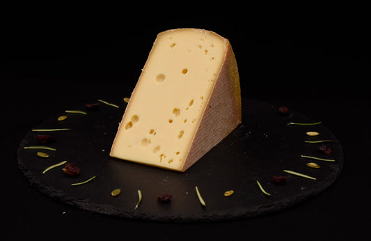 Raclette de Savoie, fromage à raclette mi-dur des Alpes françaises