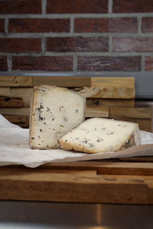 Fromage de brebis Bleu des Basques à pâte persillée
