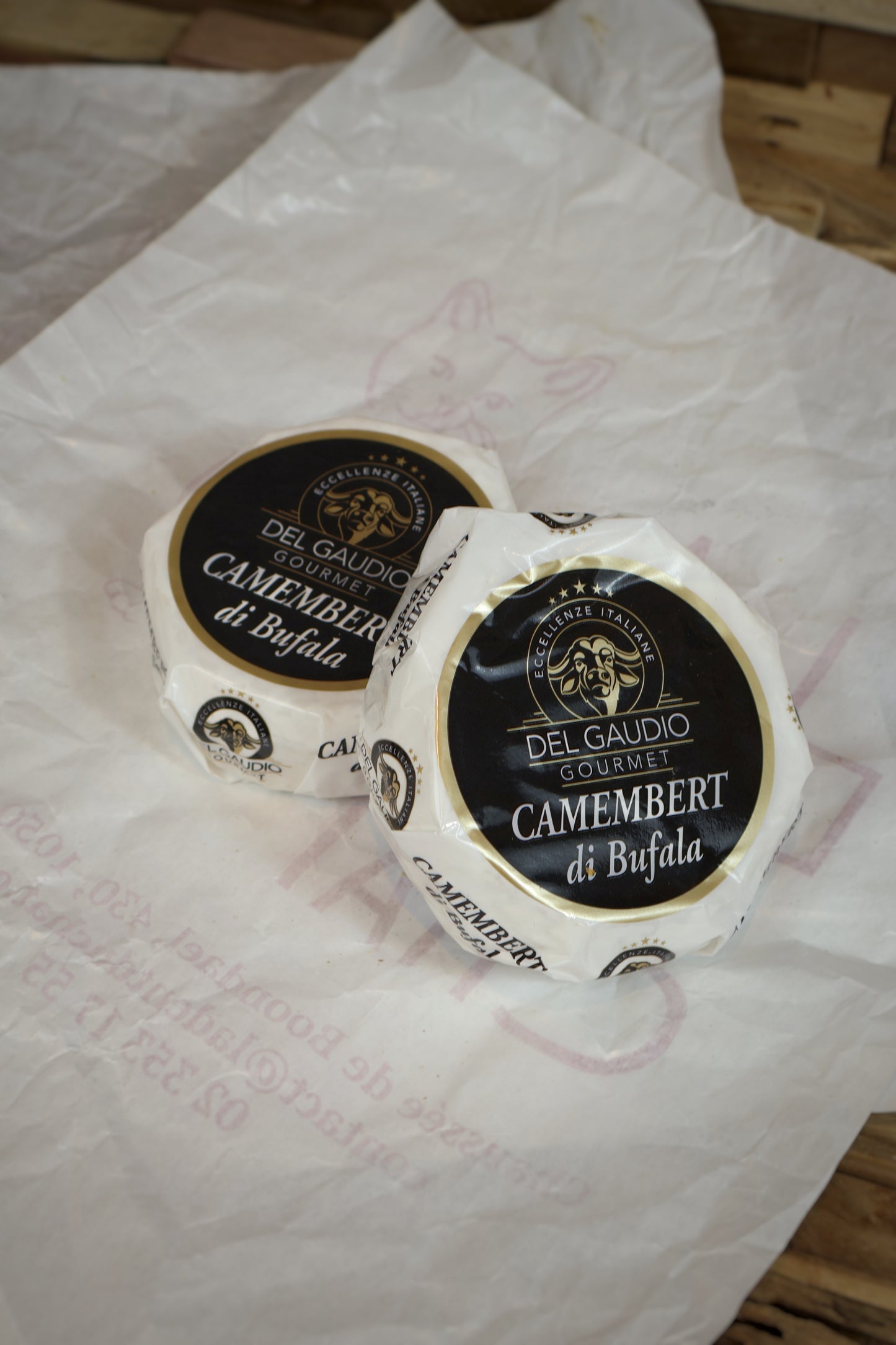 Camembert di Bufala au lait de bufflonne