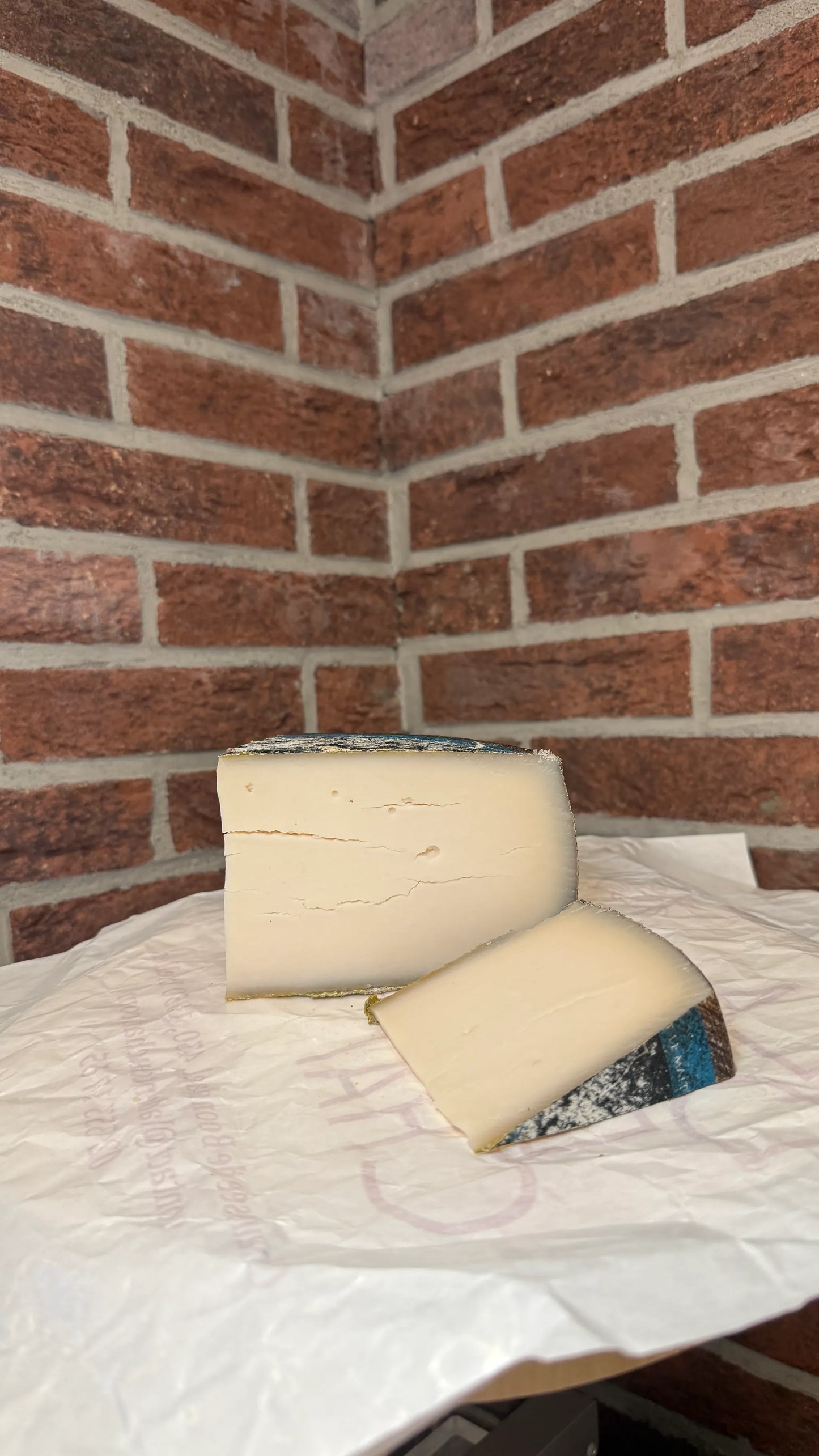 Kaltbach chèvre - fromage de chèvre suisse affiné en grotte - La Dent du Chat