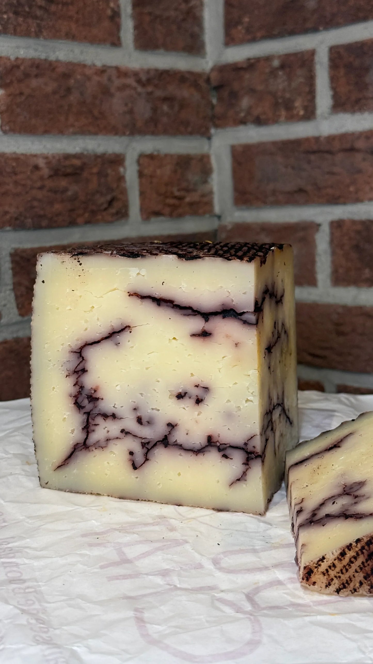 La Leyenda Olive noire - fromage de brebis aux olives - La Dent du Chat