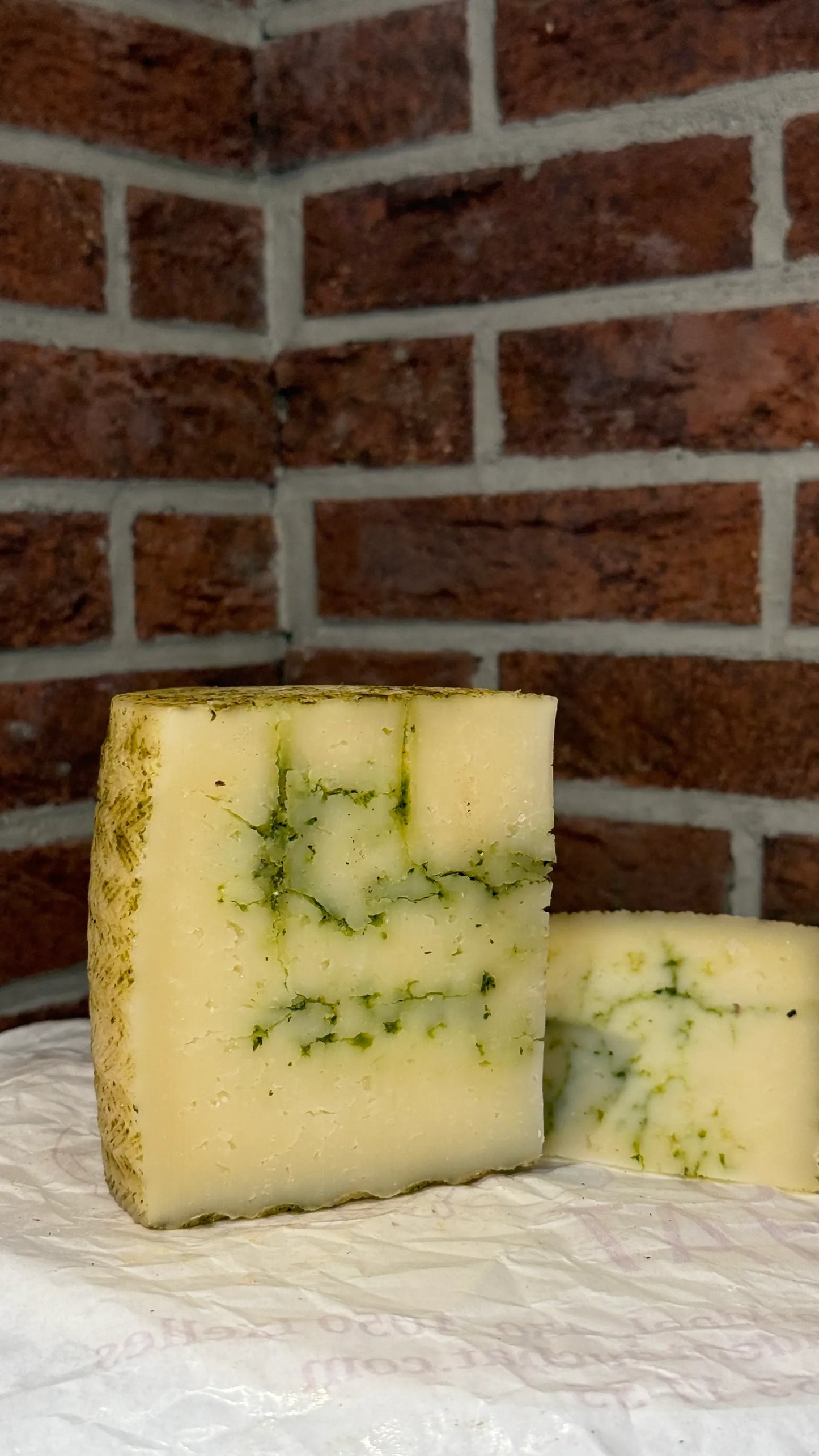 La Leyenda Pesto - fromage de brebis au pesto vert - La Dent du Chat