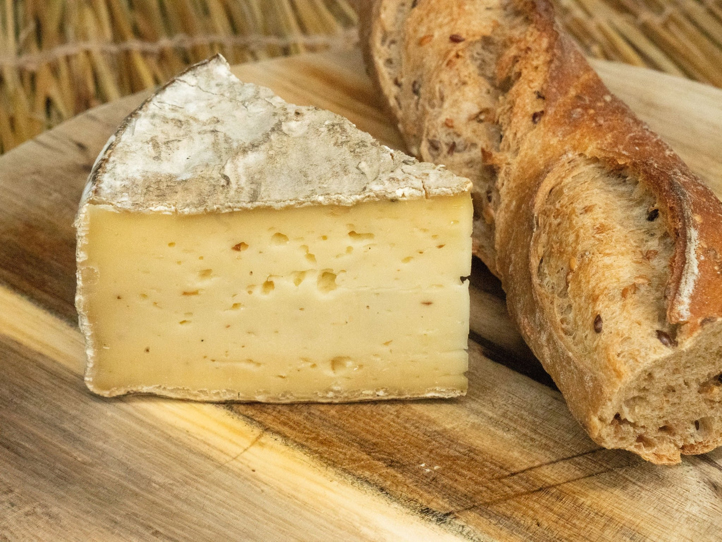 Tomme de Montagne à la Truffe - Fromage - La Dent du Chat