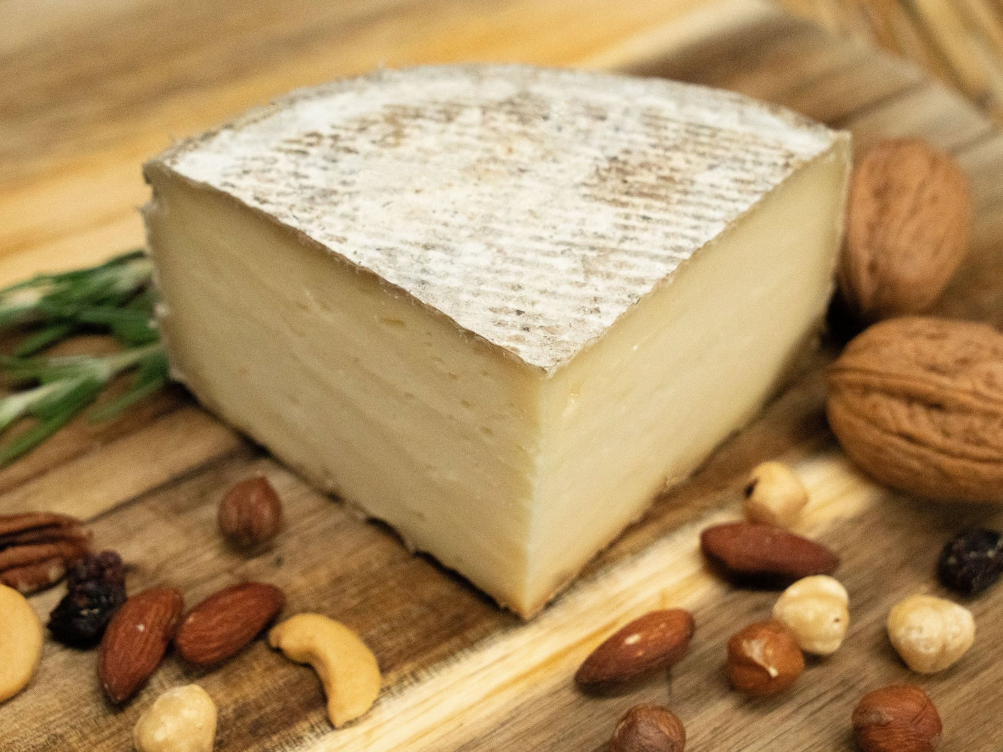 Tomme de Savoie - Fromage - La Dent du Chat